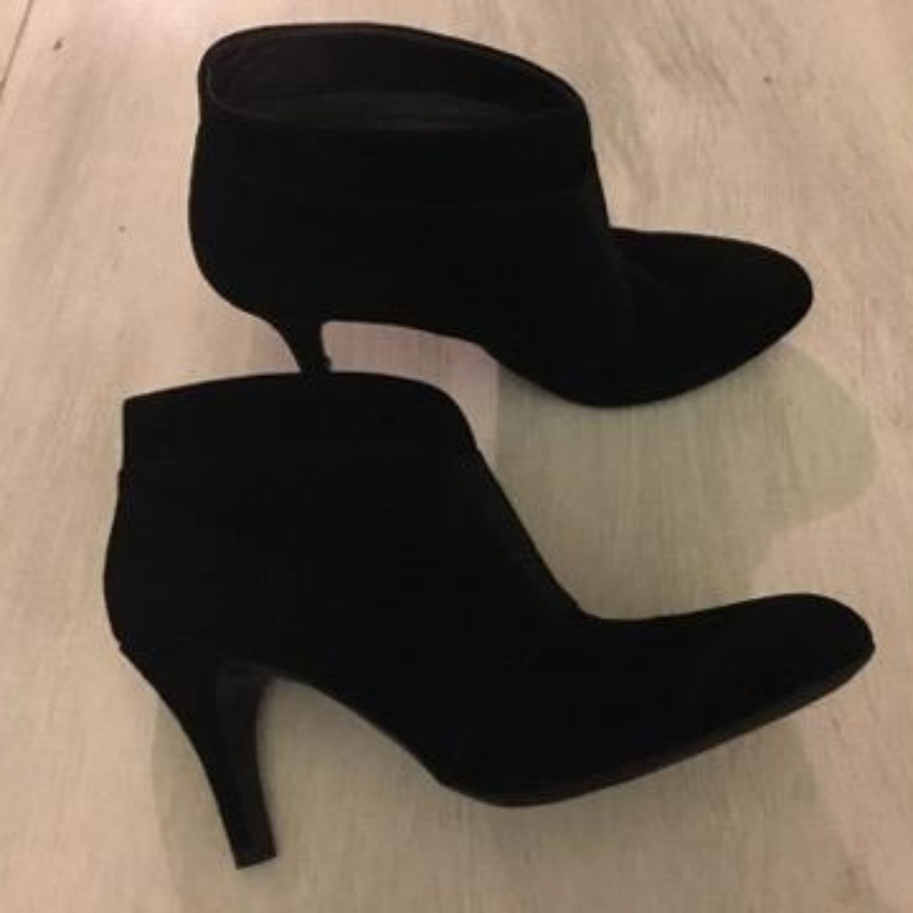 Boots - Picture 4 of 4